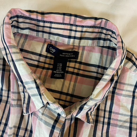Gap EUC Boyfriend fit baby pink plaid button down cotton shirt XS - Picture 2 of 10